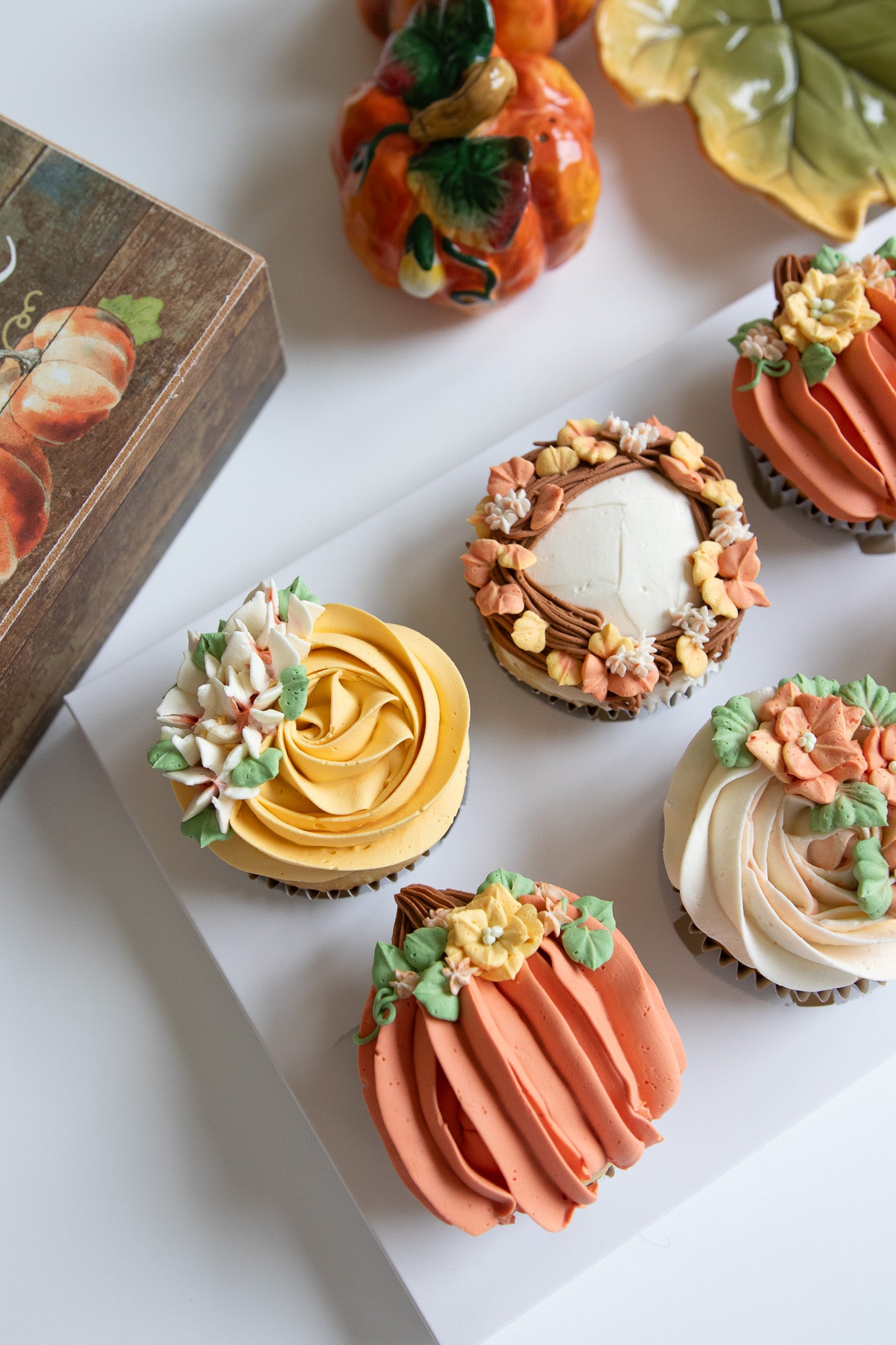 Fall Floral Cupcake Decorating Workshop