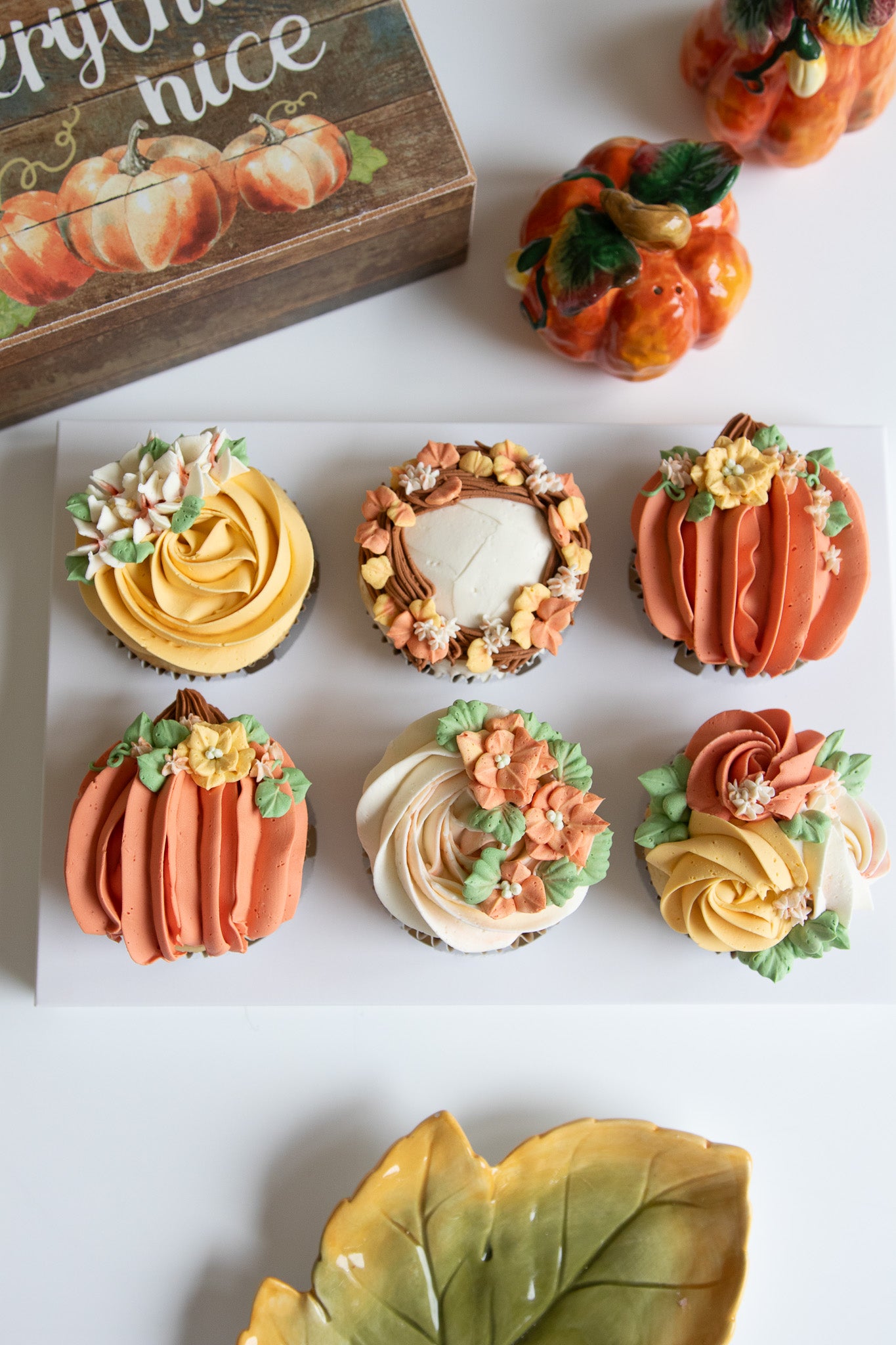 Fall Floral Cupcake Decorating Workshop