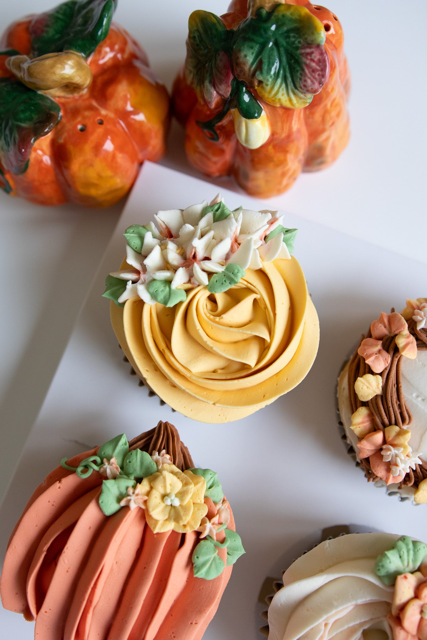 Fall Floral Cupcake Decorating Workshop